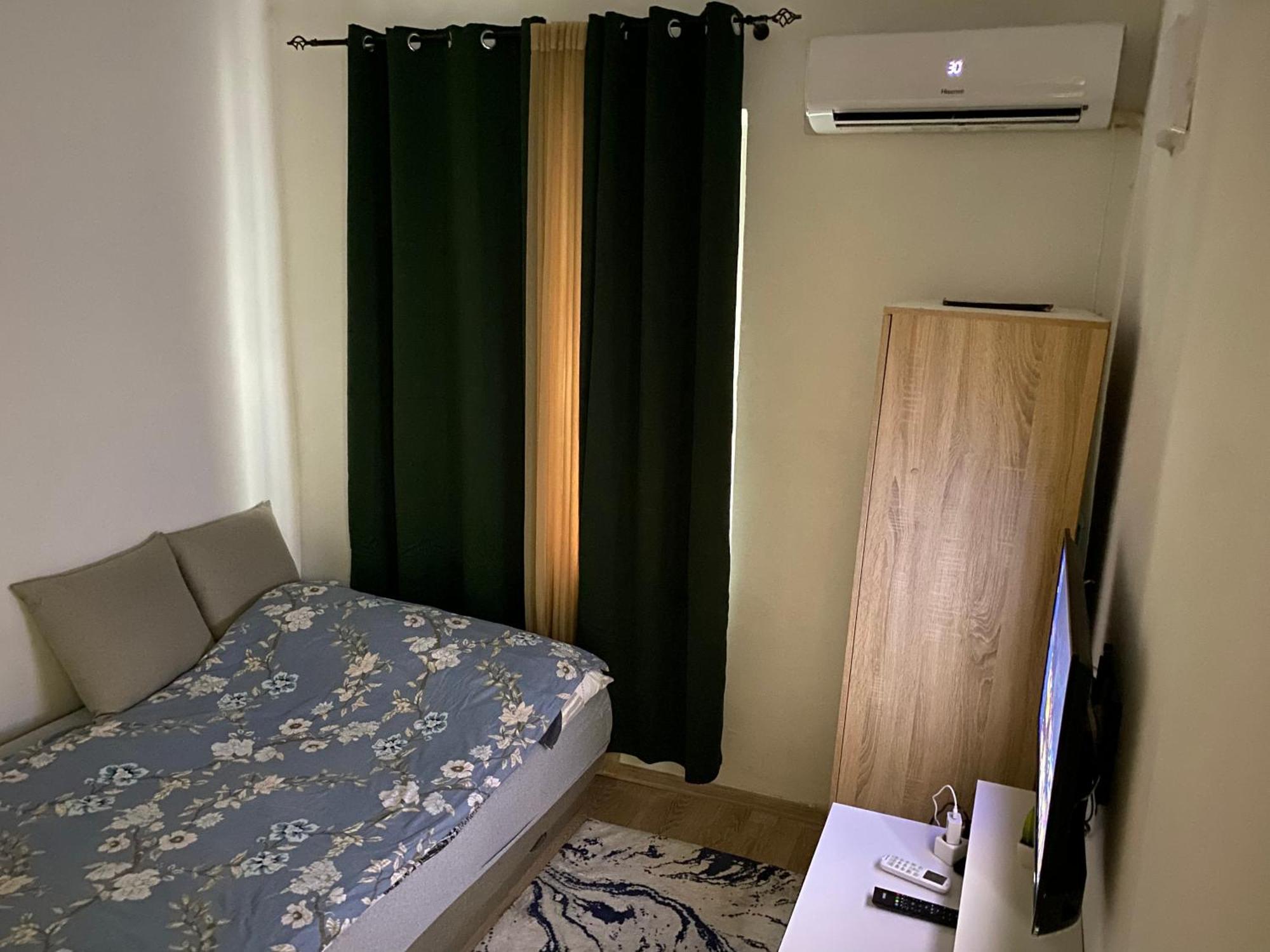Center Studio Apartment Podgorica Bagian luar foto